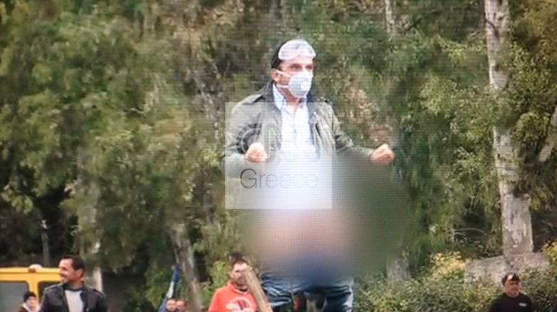 Διαδηλωτής έδειξε τα γεννητικά του όργανα στα ΜΑΤ