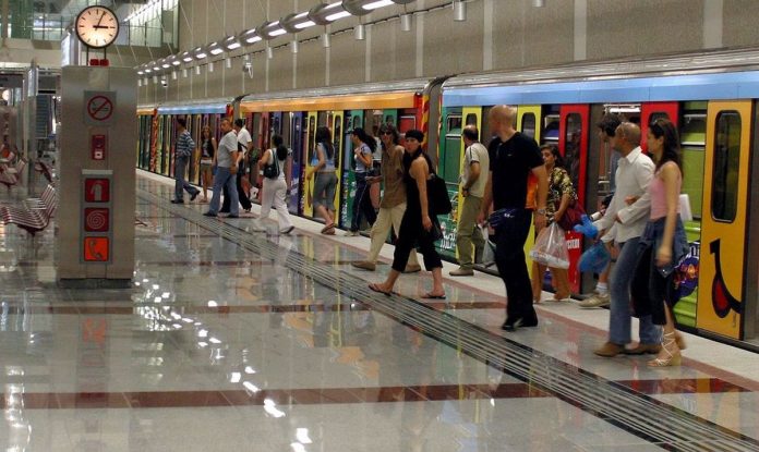 newego_LARGE_t_1101_54234069 Μετρό