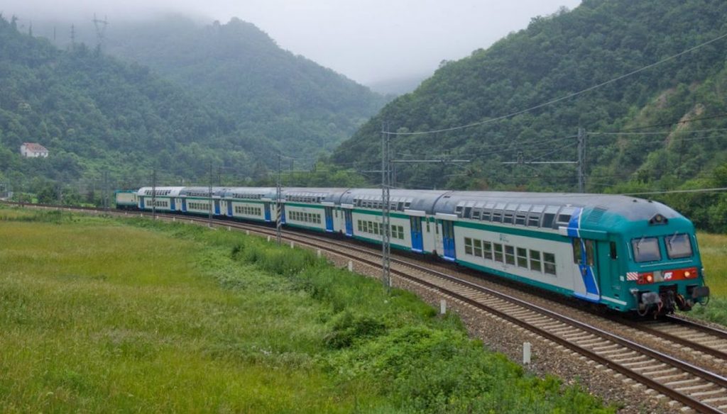 Τρένο Αθήνα Θεσσαλονίκη